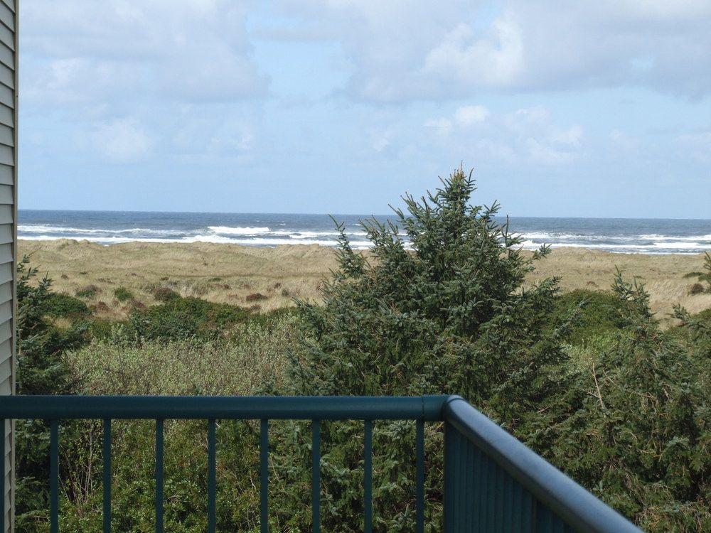 Comfort Inn & Suites Ocean Shores Exterior photo